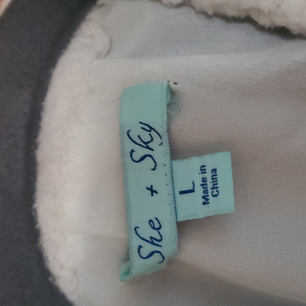 Vest - Picture 3 of 6